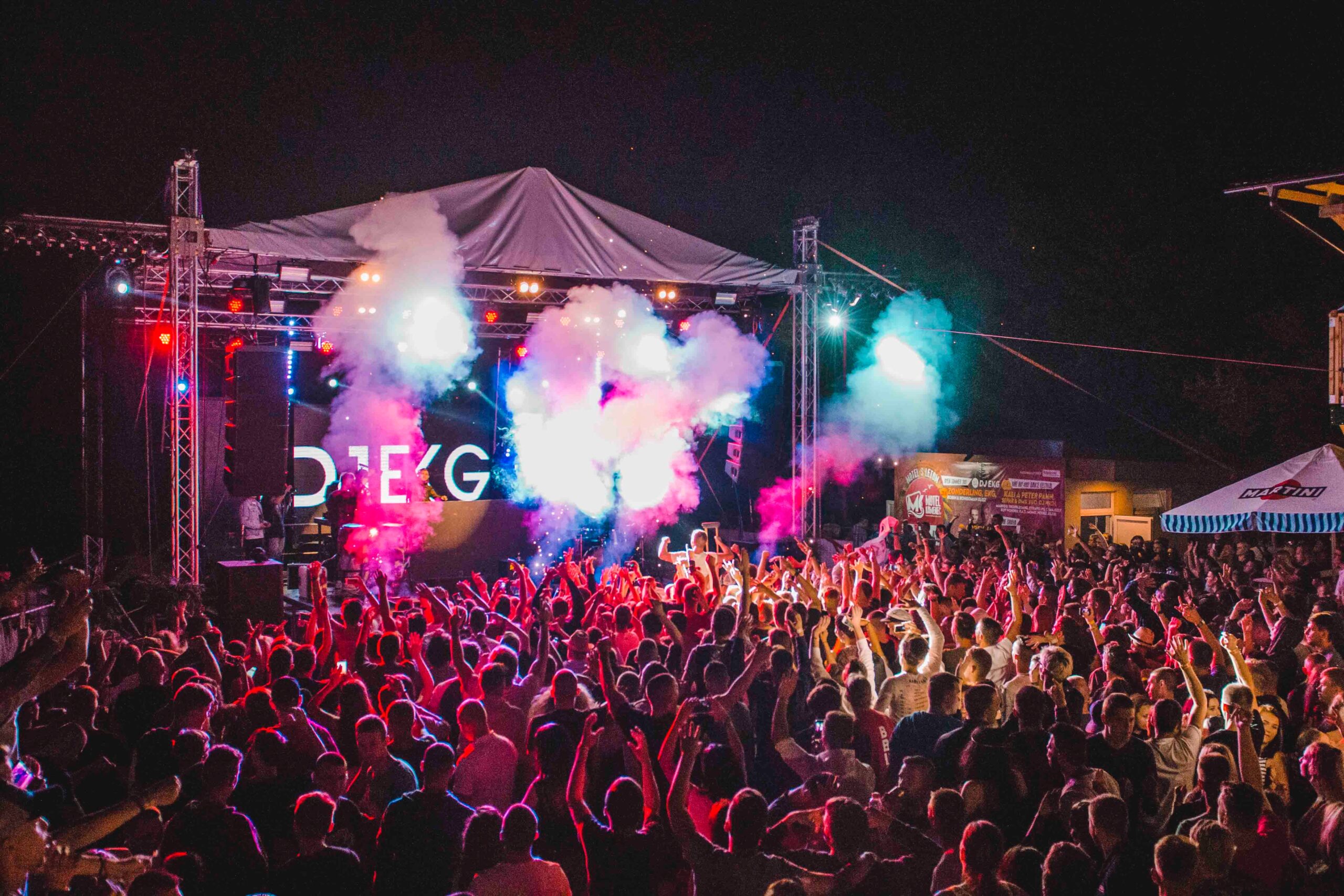 Festival essentials - the 10 items you NEED to pack