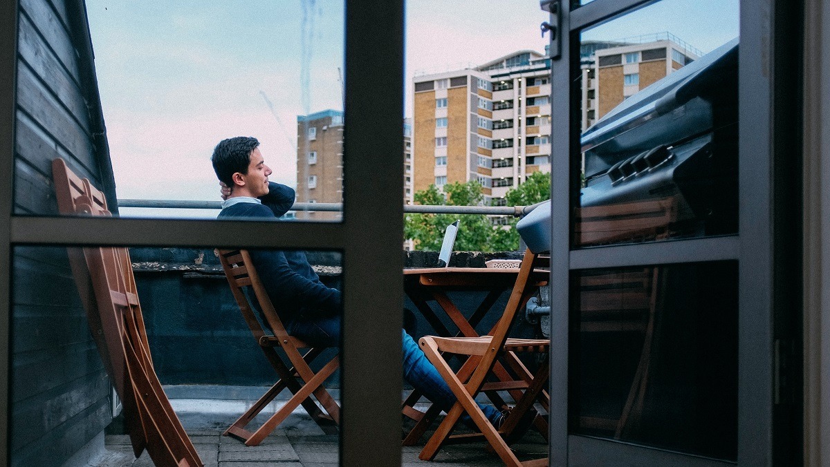 Winter Is Coming! Learn How to Protect Your Garden Furniture